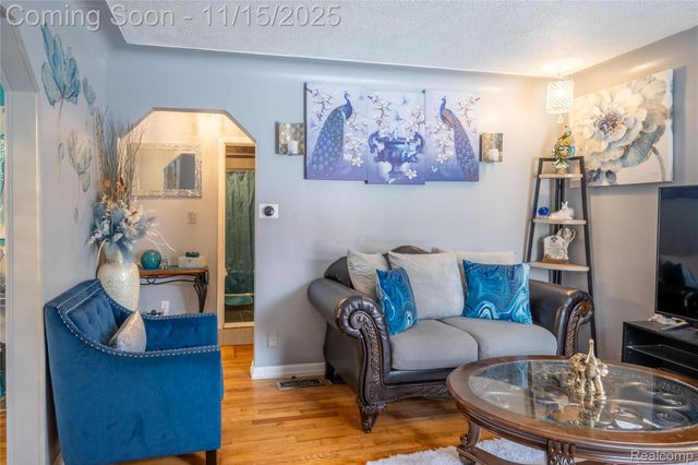 25270 Ford Street, Roseville, MI 48066