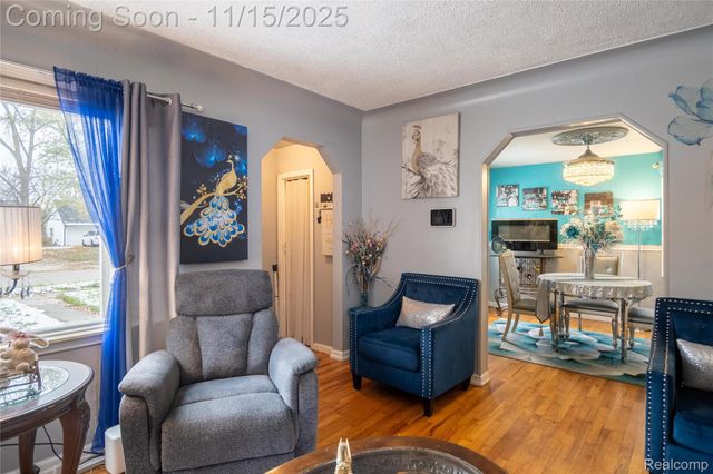 25270 Ford Street, Roseville, MI 48066