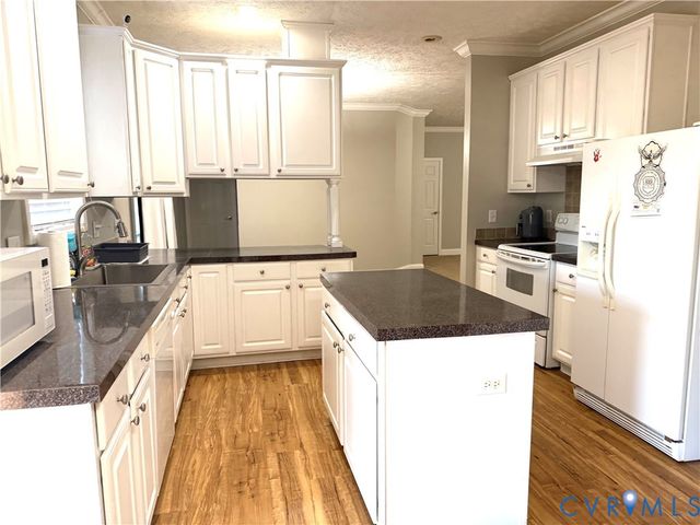 14558 Brick Rd, Carson, VA 23830