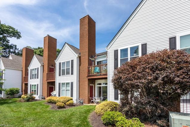 425 Persimmon DR, Yorktown, VA 23693
