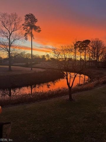 425 Persimmon DR, Yorktown, VA 23693