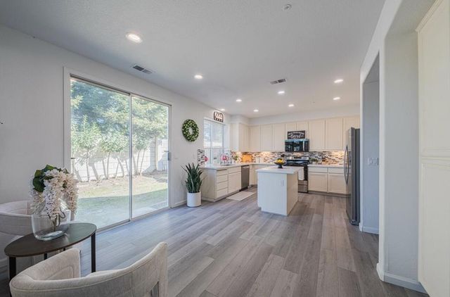 327 Rhine Court, Salinas, CA 93906