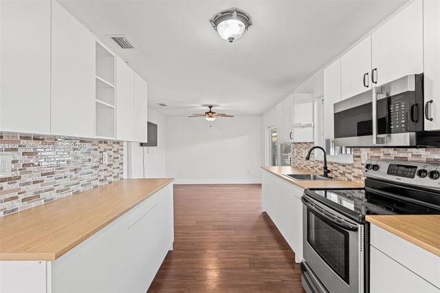 22179 SW 98th Ct, Cutler Bay, FL 33190