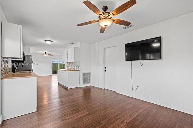 22179 SW 98th Ct, Cutler Bay, FL 33190