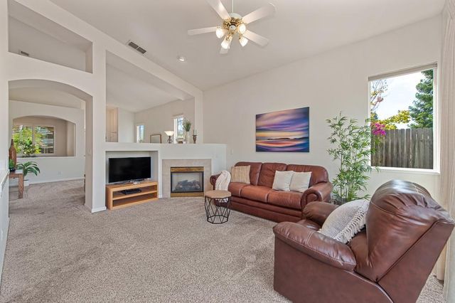 551 Heiler Way, Folsom, CA 95630