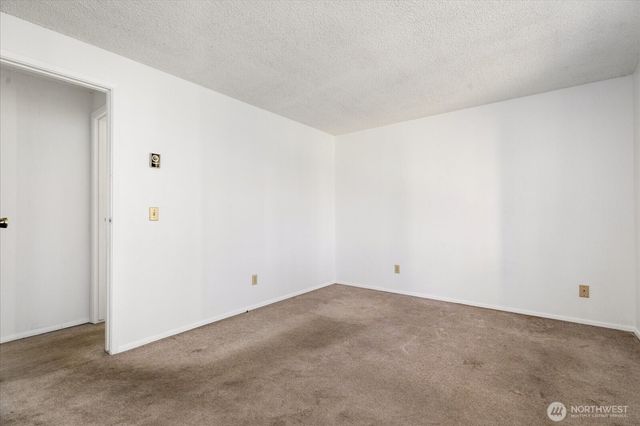 4511 Woodland Circle, Oak Harbor, WA 98277