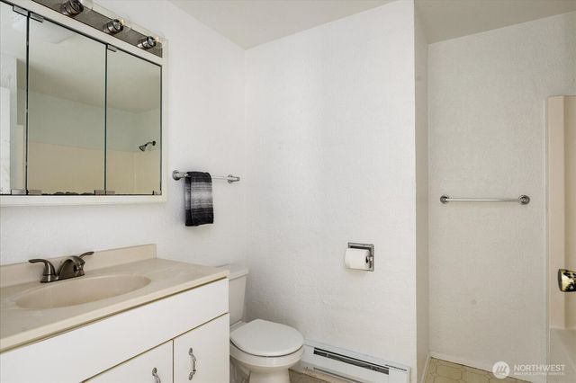 4511 Woodland Circle, Oak Harbor, WA 98277