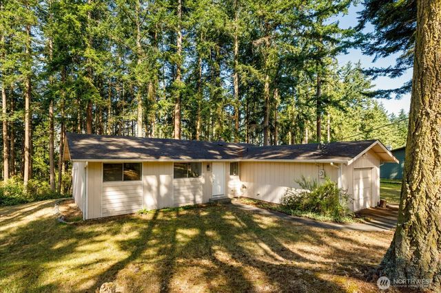 4511 Woodland Circle, Oak Harbor, WA 98277