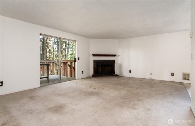 4511 Woodland Circle, Oak Harbor, WA 98277