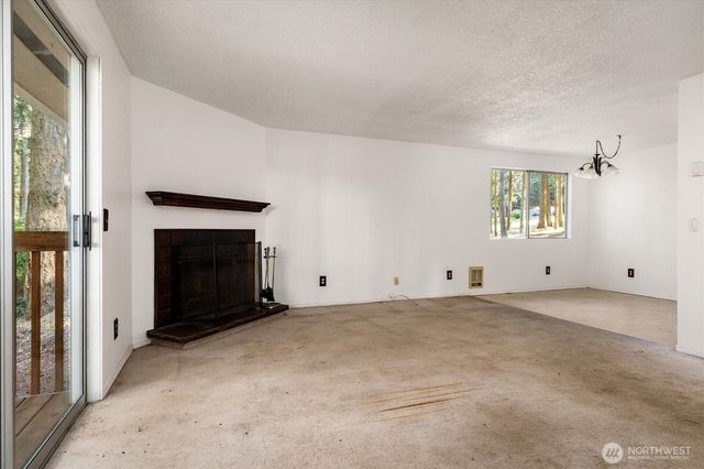 4511 Woodland Circle, Oak Harbor, WA 98277
