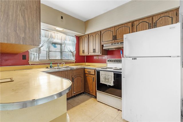 1349 2nd St, New Brighton, PA 15066