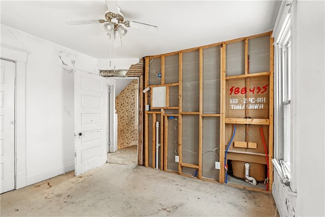 1349 2nd St, New Brighton, PA 15066