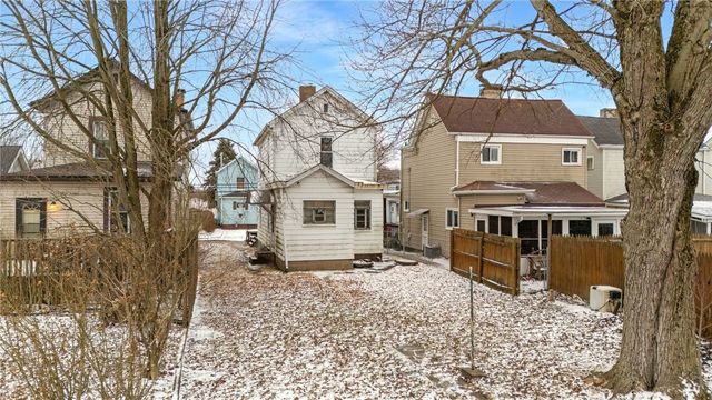 1349 2nd St, New Brighton, PA 15066