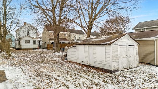 1349 2nd St, New Brighton, PA 15066