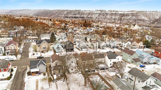 1349 2nd St, New Brighton, PA 15066