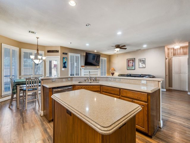 1505 Kingsbrook Circle, Mckinney, TX 75072