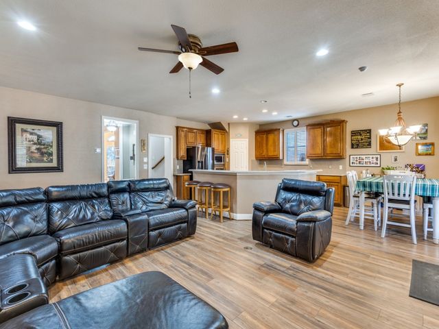 1505 Kingsbrook Circle, Mckinney, TX 75072