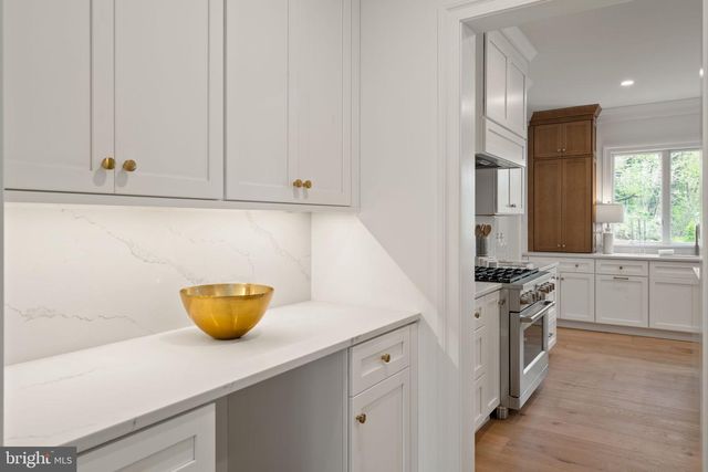 13 ELMWOOD AVE, Narberth, PA 19072