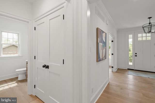 13 ELMWOOD AVE, Narberth, PA 19072
