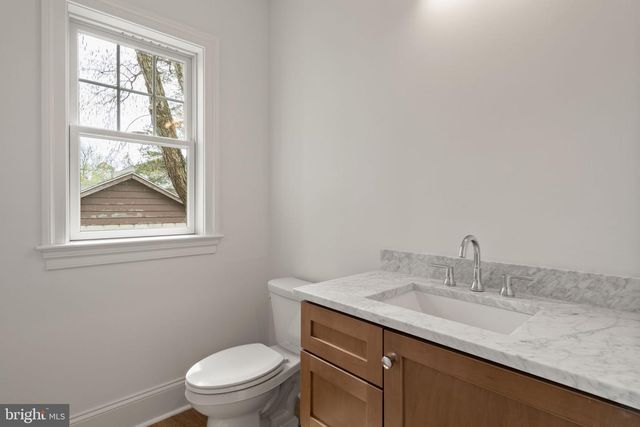 13 ELMWOOD AVE, Narberth, PA 19072