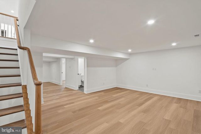 13 ELMWOOD AVE, Narberth, PA 19072