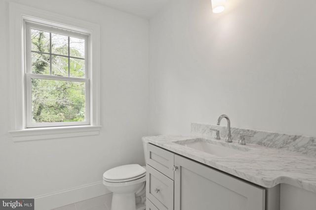 13 ELMWOOD AVE, Narberth, PA 19072