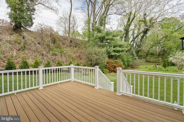 13 ELMWOOD AVE, Narberth, PA 19072