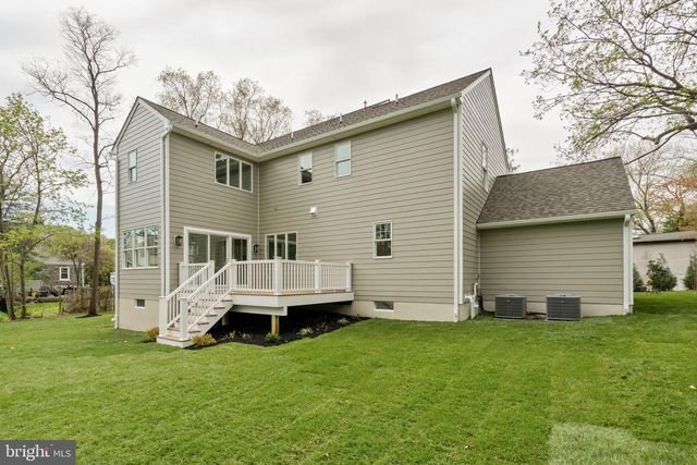 13 ELMWOOD AVE, Narberth, PA 19072