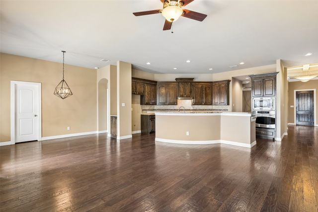 863 Gladewater Drive, Frisco, TX 75033