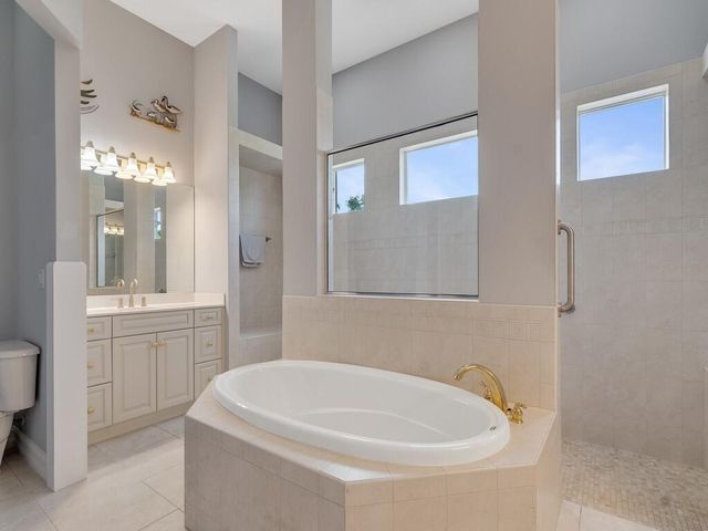 1208 Riverwind Circle, Vero Beach, FL 32967