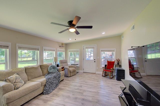 120 Swain Avenue, Boiling Springs, SC 29316