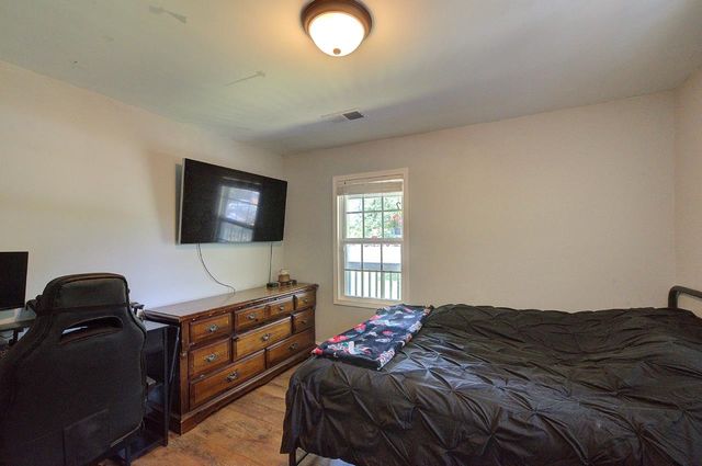 120 Swain Avenue, Boiling Springs, SC 29316