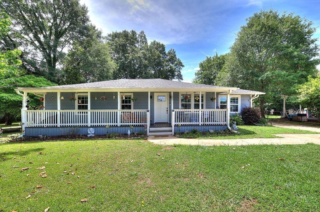 120 Swain Avenue, Boiling Springs, SC 29316