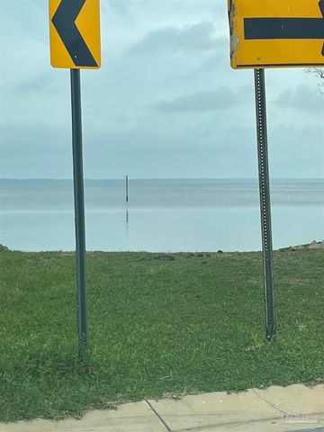 5500 BLK Bob-O-Link Rd, Pensacola, FL 32507