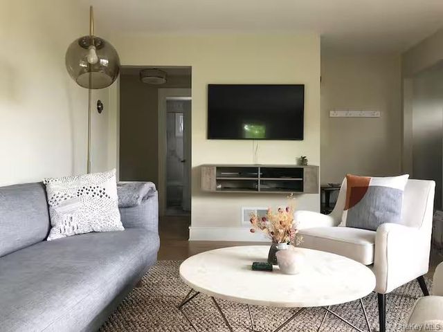 96 Orange Street, Marlboro, NY 12542