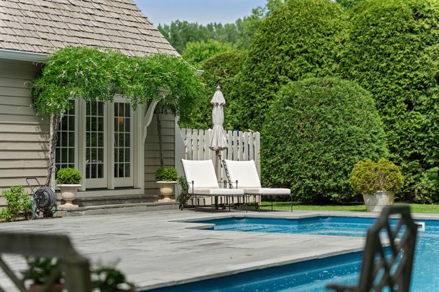 235 Hollander Road, Wayzata, MN 55391