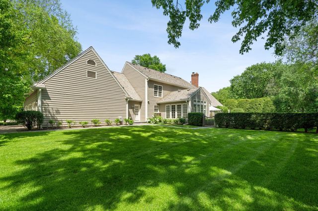 235 Hollander Road, Wayzata, MN 55391