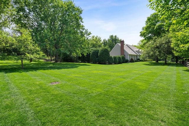 235 Hollander Road, Wayzata, MN 55391