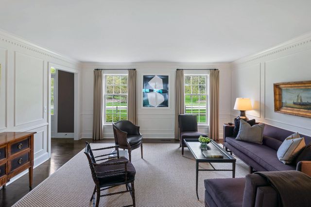 235 Hollander Road, Wayzata, MN 55391