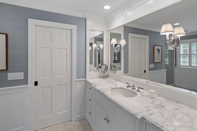 235 Hollander Road, Wayzata, MN 55391