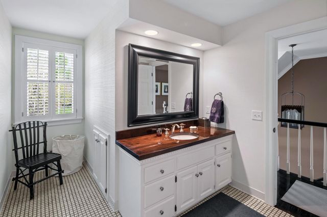 235 Hollander Road, Wayzata, MN 55391