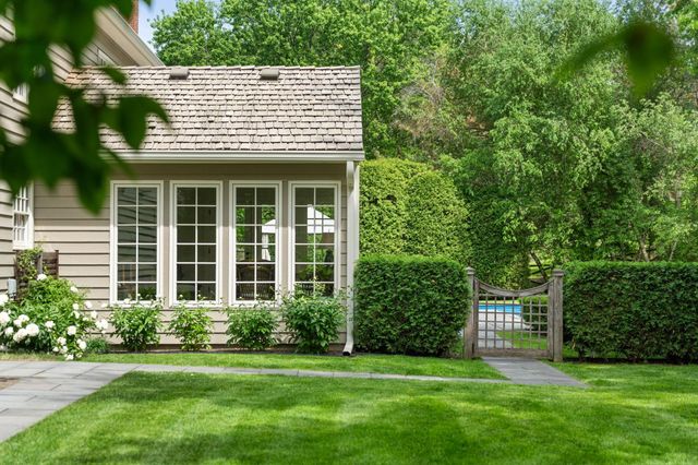 235 Hollander Road, Wayzata, MN 55391