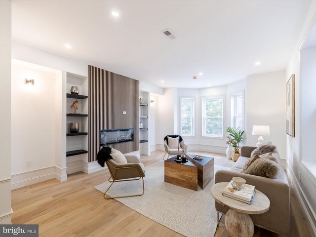 413 S 51ST ST, Philadelphia, PA 19143