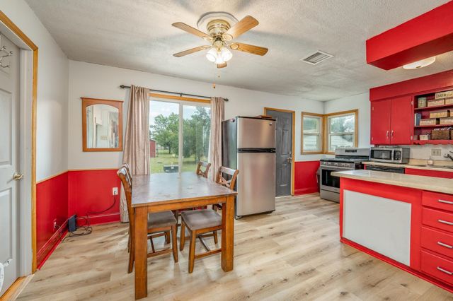 750 N Bebe St, Wichita, KS 67212