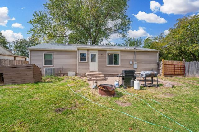 750 N Bebe St, Wichita, KS 67212