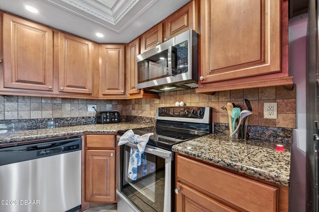 2006 Ocean Shore Blvd Apt 17, Ormond Beach, FL 32176