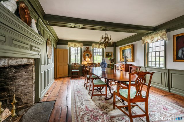 30 Hollow Road, Woodbury, CT 06798