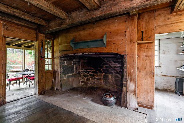30 Hollow Road, Woodbury, CT 06798