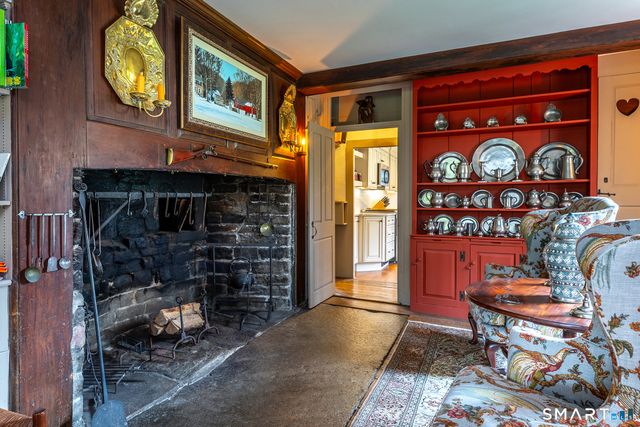 30 Hollow Road, Woodbury, CT 06798