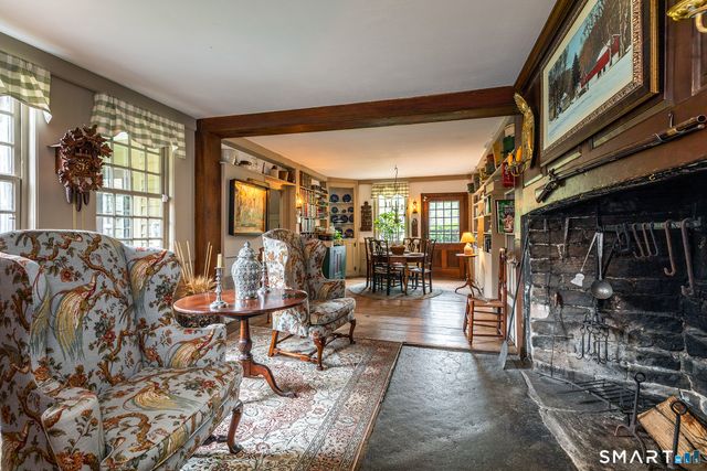 30 Hollow Road, Woodbury, CT 06798